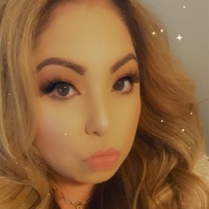 Meet your Posher, Lizbeth